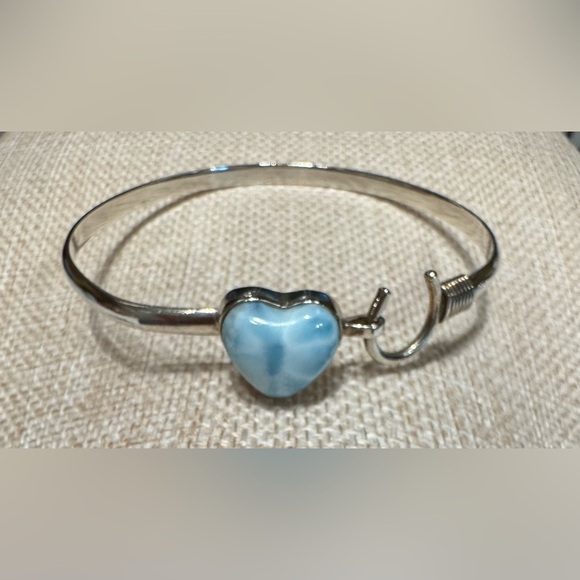 Larimar Heart .925 Sterling Silver Hook Bracelet Size 7.5 - Picture 1 of 3